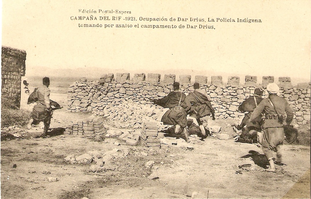 Asaltando el campamento de Dar Drius